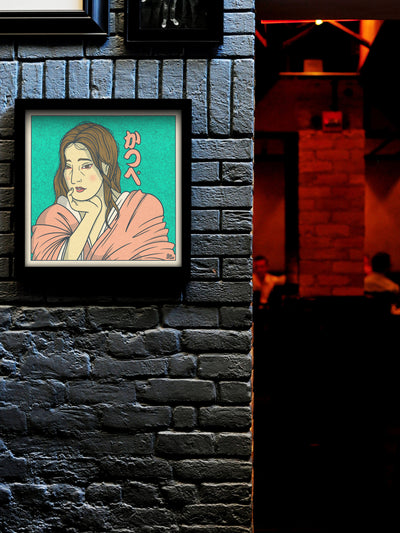 Mock up encadré de l'affiche japonaise rétro vintage à la manière d'une estampe traditionnelle japonaise d'une geisha sur fond bleu. Idéale pour une décoration d'intérieure. Création d'Enzo Beltoise